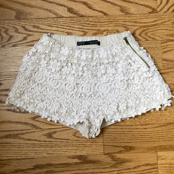 ZARA floral crochet pattern shorts - Picture 1 of 6